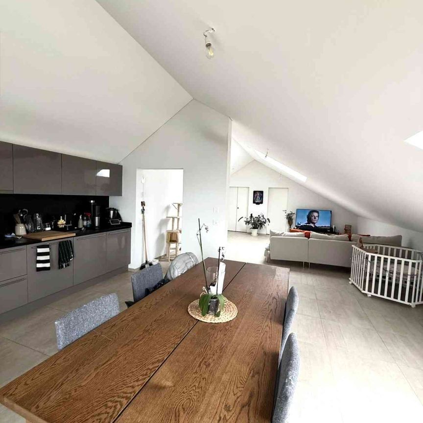 2.5 Zimmer, 83 m², 1. Stock - Foto 1