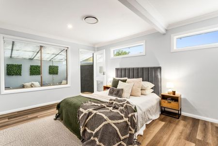 42 Silver Crescent, Westleigh NSW 2120 - House For Rent | Domain - Photo 4