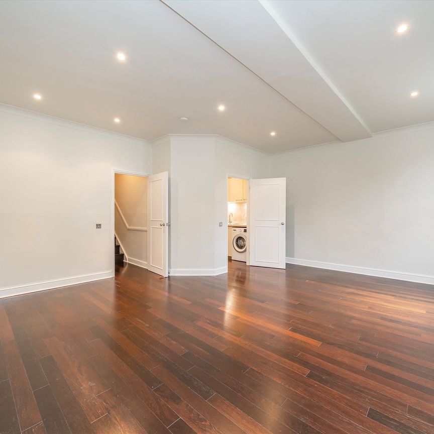 Westgate Terrace, Earls Court, SW10 - Photo 1