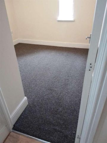 Jubilee Drive, Birmingham, B20 - Photo 3