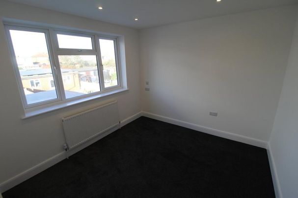 4 bedroom terraced house to rent - Photo 1