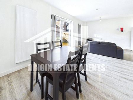 3 bedroom terraced house to rent - Photo 5