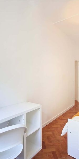 48B Av. Defensores de Chaves, Lisboa, Lisbon 1000 - Photo 1