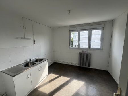 Location - Appartement T3 - 67 m² - Montbéliard - Photo 4
