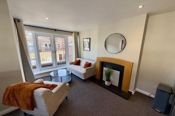14 Donnybrook Court, Belfast, BT9 7GH - Photo 1