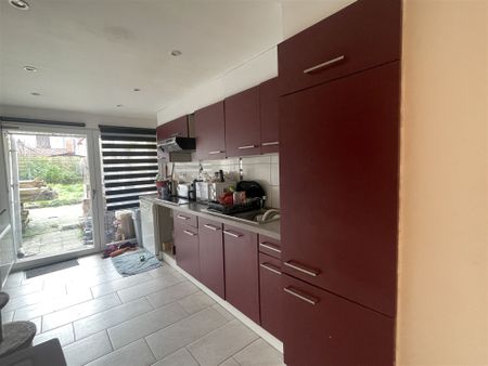 Bonne maison mitoyenne sise dans une rue calme - Photo 4