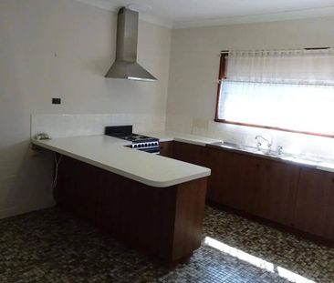 3 Bedroom unit close to Albury CBD - Photo 2