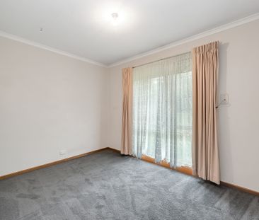 6 Kara Court, Pakenham VIC 3810 - House For Rent | Domain - Photo 6