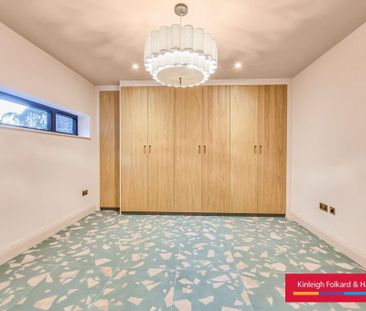 Property to rent - Photo 2