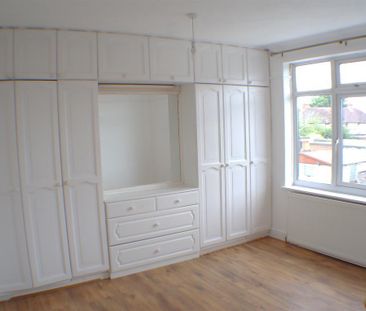 3 bedroom semi-detached house to rent - Photo 3