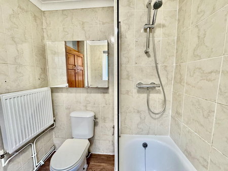 Keevil Drive, . - Photo 5