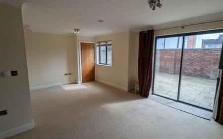 Victoria Court, Hereford - Photo 2
