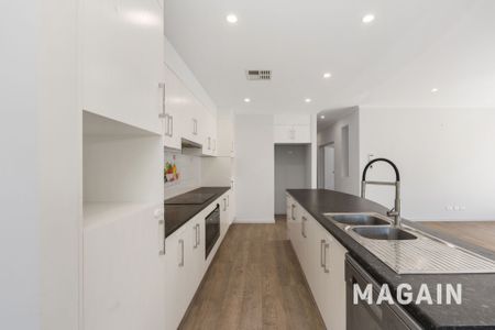 What a fantastic family home - Photo 5