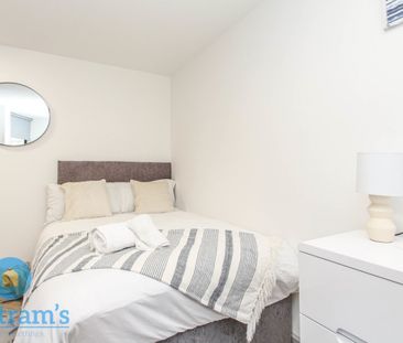 1 bed Studio for Rent - Photo 2