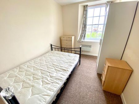 2 bedroom flat to rent - Photo 3