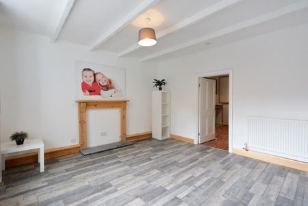 2 bedroom terraced house to rent - Photo 3
