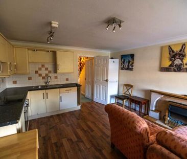 14 Melrose Close - Photo 1