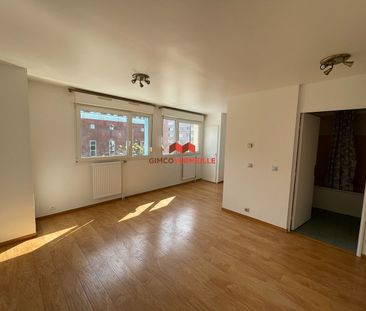 Location Appartement 1 pièce 32m² - Photo 2