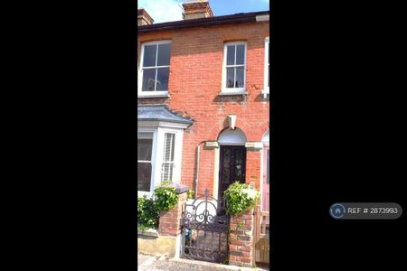 3 bedroom terraced house to rent - Photo 4