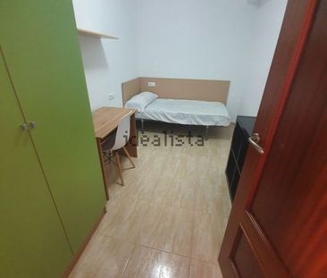Alquiler de piso en Altamira - Oliveros - Barrio Alto - Photo 3