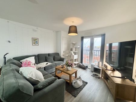 1 bedroom flat to rent - Photo 2
