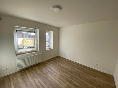 Recent tweeslaapkamer appartement met terras - Foto 4