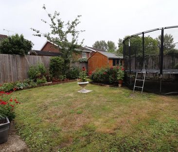 Wilders Close, Woking, Surrey, GU21 - Photo 5