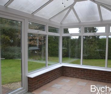 3 bedroom detached bungalow to rent - Photo 3