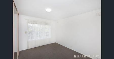 Perfectly positioned in a sought-after pocket of Albanvale, this beautifully maintained home offers both comfort and convenience. - Photo 3