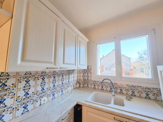 Location Appartement 5 pièces 111m² TOURS 37000 - Photo 1