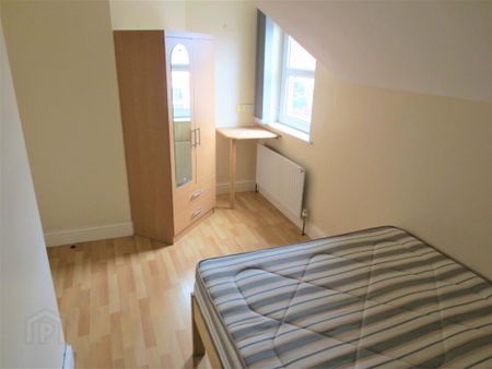 Upstairs Apartment, 53E Agincourt Avenue, University Quarter!, Belfast, BT7 1QA - Photo 4