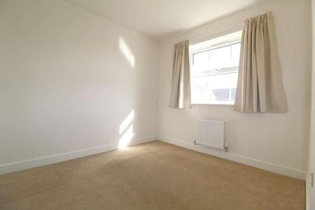 Lionheart Avenue, Bishops Tachbrook, Leamington Spa, CV33 - Photo 4