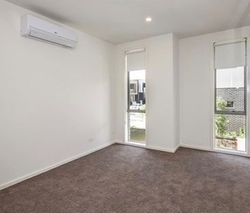 28 Stellar Place, Bundoora - Photo 5