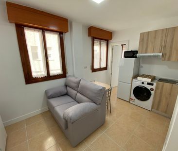 Alquiler de piso en Calle Miramar, 11 - Photo 4