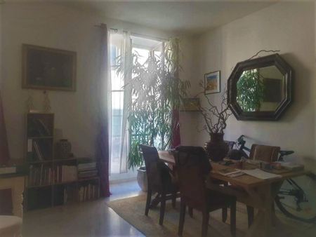 Location Appartement 4 pièces 94m² NIMES 30000 - Photo 2