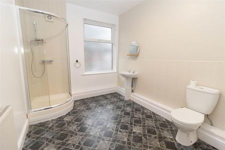 2 bedroom maisonette to rent - Photo 3