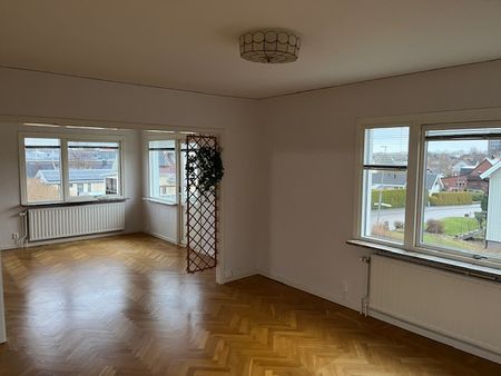 Torggatan, Smålandsstenar - Photo 3