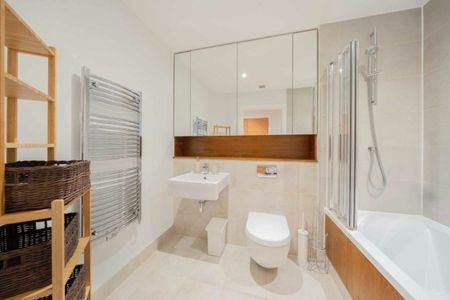 Lensbury Avenue, Fulham, SW6 - Photo 5