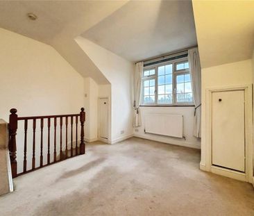 3 bedroom end of terrace house to rent - Photo 4