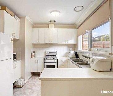 1/23 Meadow Crescent, Mount Waverley VIC 3149 - Photo 5