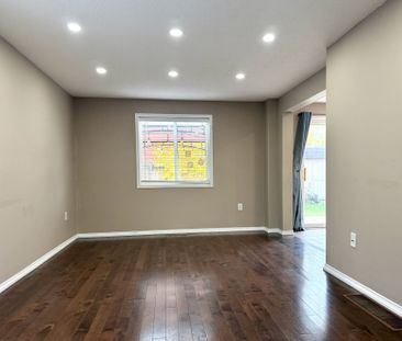 For Lease - 13 Benjamin Lane, Barrie, Ontario - Photo 3