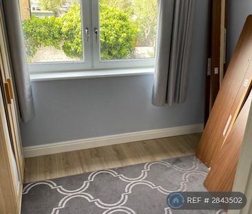 3 bedroom end of terrace house to rent - Photo 5