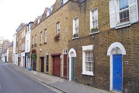 2 Bedroom Flat - Photo 4