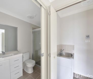 2 Bed + Carport - Photo 4