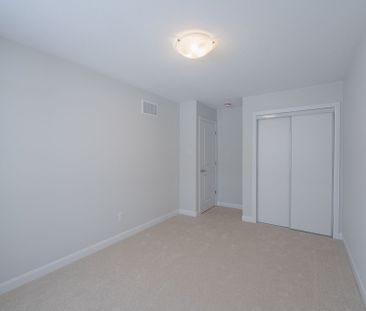 For Lease - 504 Ingenuity Row, Kanata, Ontario - Photo 3