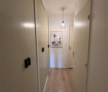 82m² 3 chambres place de parking meublé équipé - Photo 5