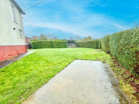 3 bedroom semi-detached house to rent - Photo 3