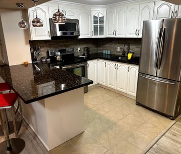 For Lease - 974 Creebridge Crescent, Newmarket, Ontario - Photo 5