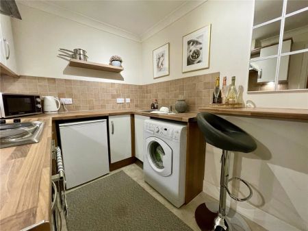 Charminster Road, Bournemouth, Dorset, BH8 - Photo 2