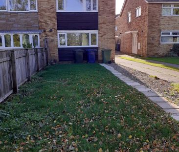 3 bedroom semi-detached house to rent - Photo 1